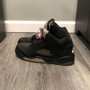 Jordan 5 Black 2016